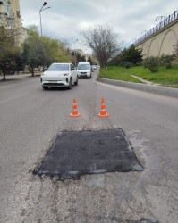 Nizami rayonunda intensiv yağıntıların yollarda yaratdığı fəsadlar aradan qaldırılır