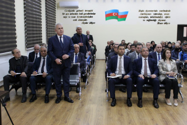 Nizami Rayon İcra Hakimiyyətinin başçısı Coşqun Cəbrayılov növbəti səyyar qəbulda rayon sakinləri ilə görüşüb