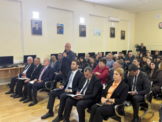 Rayon İcra Hakimiyyətinin başçısı Coşqun Cəbrayılov rayon sakinləri ilə növbəti səyyar qəbul keçirib