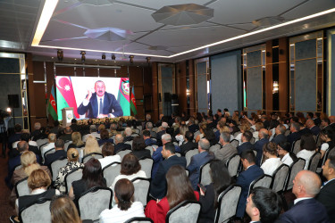 Nizami rayonunda Dövlət Suverenliyi Günü münasibətilə konfrans keçirilib