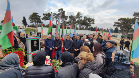 Vətən müharibəsi şəhidləri leytenant Kənan Süleymanlı, leytenant Teymur Məcidzadə və Əsəd Əsədlinin məzarları ziyarət edilib