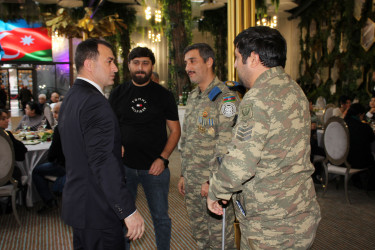 Nizami rayonunda Ulu Öndər Heydər Əliyevin ildönümü ilə əlaqədar ehsan süfrəsi açılıb