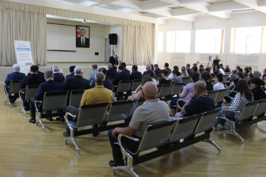 Nizami Rayon İcra Hakimiyyətinin başçısı Coşqun Cəbrayılov rayon sakinləri ilə növbəti səyyar qəbul keçirib