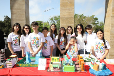 II Makeathon Nizami Festivalında rayon məktəbliləri və gənclərinin “Smart city” və “Sərbəst layihə” istiqamətləri üzrə hazırladıqları layihələr nümayiş etdirilib
