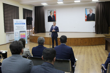 Nizami Rayon İcra Hakimiyyətinin başçısı Coşqun Cəbrayılov növbəti səyyar qəbulda rayon sakinləri ilə görüşüb