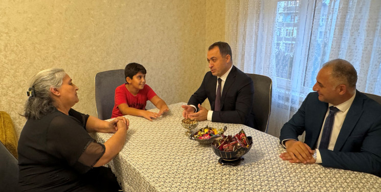 Vətən müharibəsi şəhidləri İlkin Rzayevin və Amid Heydərovun ailələri ziyarət edilib