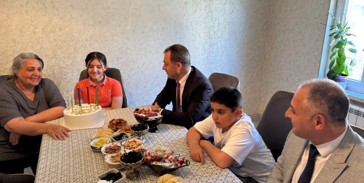 Vətən müharibəsi şəhidi, mayor Rzayev İlkin Cəfər oğlunun ailəsi ziyarət olunub