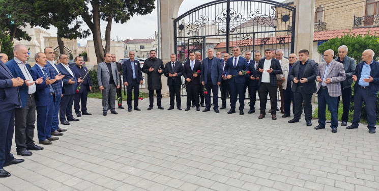 Vətən müharibəsi şəhidi Nicat Əhmədovun məzarı ziyarət edilib