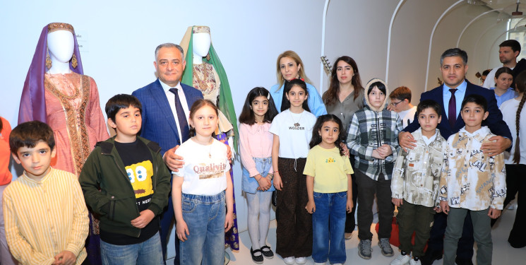 Şəhid və qazi övladları Heydər Əliyev Mərkəzini ziyarət ediblər