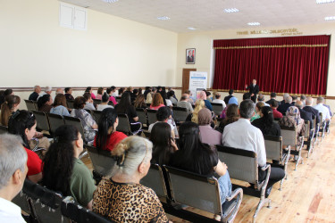 Nizami Rayon İcra Hakimiyyətinin başçısı Coşqun Cəbrayılov növbəti səyyar qəbulda rayon sakinləri ilə görüşüb