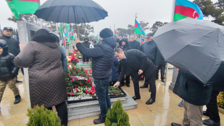 Vətən müharibəsi şəhidi mayor İlkin Rzayevin məzarı ziyarət edilib