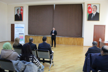 Nizami Rayon İcra Hakimiyyətinin başçısı sakinlərlə növbəti səyyar qəbul keçirib