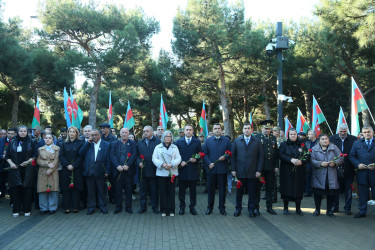 Zəfər Günündə “Nizami Rayon Vətən Müharibəsi Şəhidləri” Memorial Kompleksi ziyarət olunub