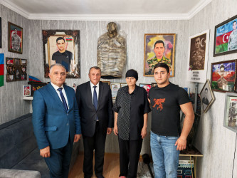 Vətən müharibəsi şəhidləri Teymur Məcidzadənin, Anar Qumaşovun və  Toğrul İsayevin ailələri ziyarət edilib