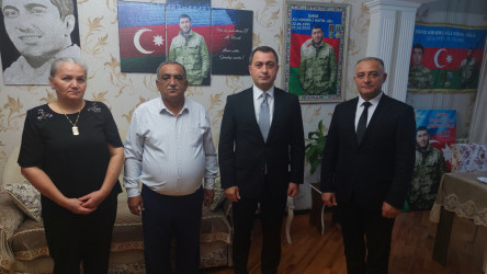Vətən müharibəsi şəhidi Alı Həsənlinin ailəsi ziyarət olunub