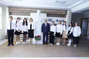 Nizami rayonunda “Heydər Əliyev və Azərbaycan tarixi” mövzusunda referat yazı müsabiqəsinin yekun mərhələsi keçirilib