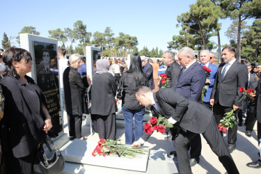 27 Sentyabr – Anım Günü ilə əlaqədar Hərbi Memorial Məzarlıqda şəhidlərin məzarları ziyarət edilib