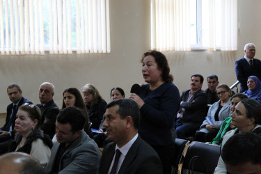 Rayon İcra Hakimiyyətinin başçısı Coşqun Cəbrayılov rayon sakinləri ilə növbəti səyyar qəbul keçirib