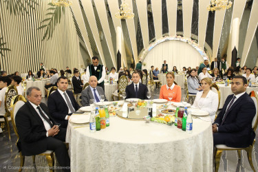 Nizami rayonunda Beynəlxalq Müəllimlər Günü münasibətilə tədbir keçirilib