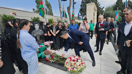 Vətən müharibəsi şəhidi Alı Həsənlinin doğum günündə məzarı ziyarət edilib