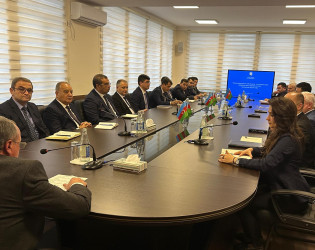 Nizami Rayon İcra Hakmiyyətində etik davranış qaydalarına həsr olunan dəyirmi masa təşkil edilib