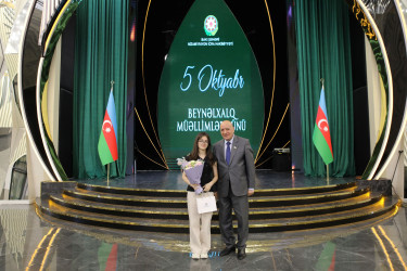 Nizami rayonunda Beynəlxalq Müəllimlər Günü münasibətilə tədbir keçirilib