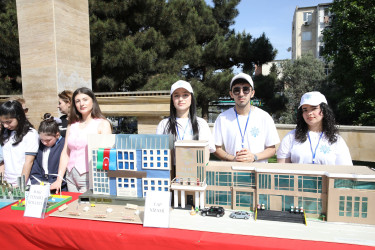 II Makeathon Nizami Festivalında rayon məktəbliləri və gənclərinin “Smart city” və “Sərbəst layihə” istiqamətləri üzrə hazırladıqları layihələr nümayiş etdirilib