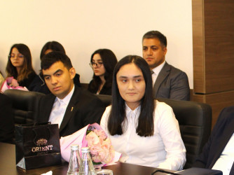 Nizami rayonunda qəbul imtahanlarında yüksək nəticə göstərən tələbələrlə görüş keçirilib - 15.09.2025