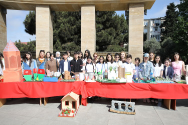 II Makeathon Nizami Festivalında rayon məktəbliləri və gənclərinin “Smart city” və “Sərbəst layihə” istiqamətləri üzrə hazırladıqları layihələr nümayiş etdirilib - 15.05.2026
