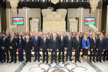 Nizami rayonunda Yeni Azərbaycan Partiyasının təsis olunmasının 33-cü ildönümü qeyd edilib - 18.11.2025