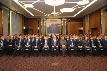 “Fenomenal liderlik və strateji qərarvermə nümunəsi: Azərbaycanın uğur formulunun mərkəzində Prezident İlham Əliyev faktoru” mövsusunda tədbir  - 22.12.2025