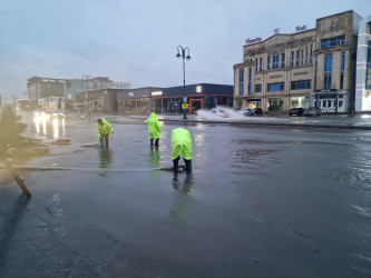 Nizami rayonunda intensiv yağan yağışların fəsadları aradan qaldırılır - 05.04.2026