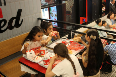 Nizami rayonunda şəhid və qazi övladları üçün Bilik Günü münasibətilə tədbir keçirilib - 13.09.2025