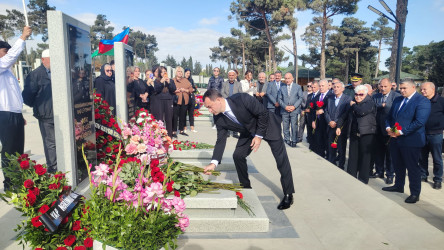Vətən Müharibəsi Qəhrəmanı, şəhid baş leytenant Azad Arif oğlu Hümbətovun məzarı ziyarət edilib - 27.10.2025