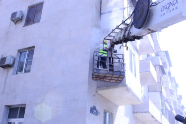 Nizami Rayon İcra Hakimiyyətinin başçısı təmir işləri aparılan ünvanlara  - Babək prospekti 73 və 75 - baxış keçirib - 05.08.2025