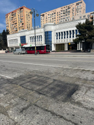 Nizami rayonunda intensiv yağıntıların yollarda yaratdığı fəsadlar aradan qaldırılır - 17.04.2026