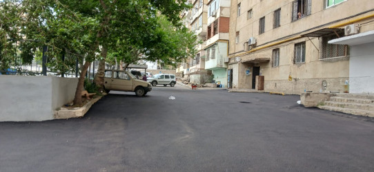 Nizamı rayonu ərazisində məhəllədaxili yollarda və səkilərdə təmir işləri aparılır - 21.06.2025