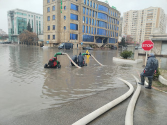 Nizami rayonunda intensiv yağan yağışların fəsadları operativ şəkildə aradan qaldırılıb - 30.03.2026