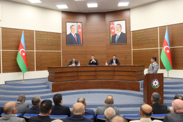 Nizami Rayon İcra Hakimiyyətində növbəti müşavirə keçirilib - 14.08.2025