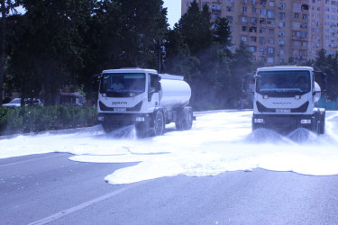 Nizami rayonunda küçə və prospektlər yuyulub, təmizlik işləri aparılıb - 12.07.2025