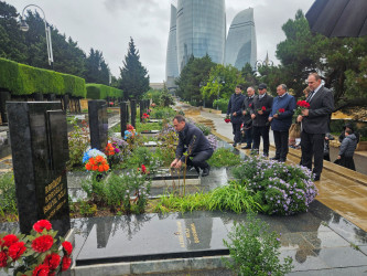 Azərbaycanın Milli Qəhrəmanı Yuri Kovalyovun məzarı ziyarət edilib - 03.10.2026