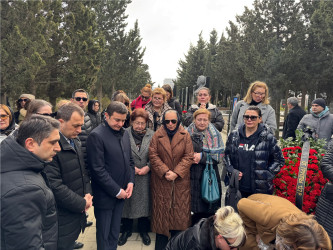 Qazaxıstanın Aktau şəhəri yaxınlığında AZAL-a məxsus sərnişin təyyarəsinin qəzasında həlak olanların xatirəsi anılıb - 02.02.2025