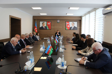 Nizami Rayon İcra Hakimiyyətində Rayon İcra Hakimiyyəti yanında İctimai Şuranın üzvləri ilə görüş keçirilib - 02.06.2026