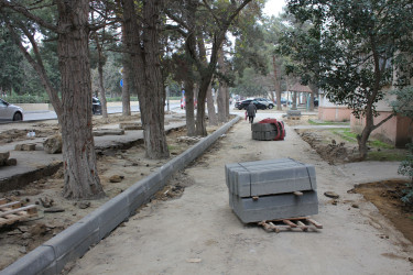 Nizami rayonunda səkilər təmir edilir - 14.11.2025