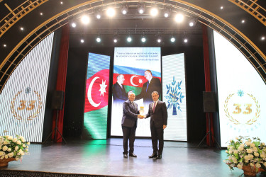 Nizami rayonunda Yeni Azərbaycan Partiyasının təsis olunmasının 33-cü ildönümü qeyd edilib - 18.11.2025