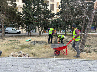 R.Rüstəmov küçəsi 72 ünvanında  təmir işlıəri