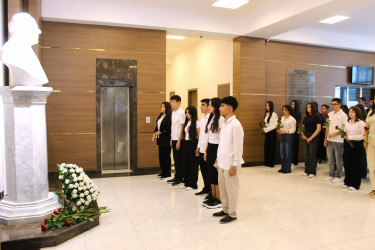 Nizami rayonunda qəbul imtahanlarında yüksək nəticə göstərən tələbələrlə görüş keçirilib - 15.09.2025