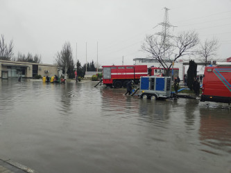 Nizami rayonunda intensiv yağan yağışların fəsadları operativ şəkildə aradan qaldırılıb - 30.03.2026