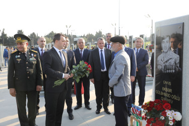 8 Noyabr – Şanlı Zəfər qələbəsinin 5-ci ildönümünü ilə əlaqədar Hərbi Memorial Məzarlıq ziyarət edilib - 08.11.2025