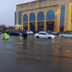 Nizami rayonunda intensiv yağan yağışların fəsadları operativ şəkildə aradan qaldırılıb - 30.03.2026
